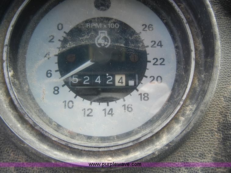 image for item C4472 1978 Ford 6700 tractor