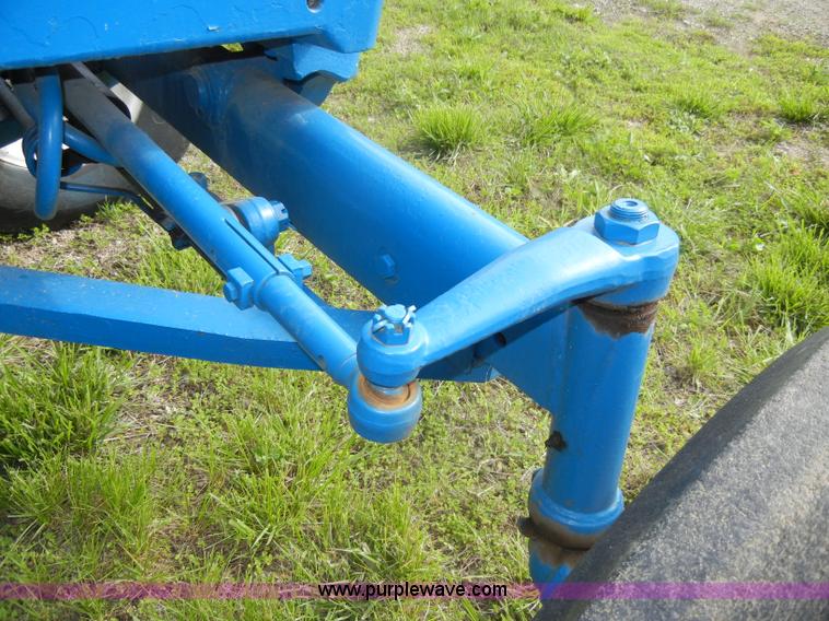 image for item C4472 1978 Ford 6700 tractor