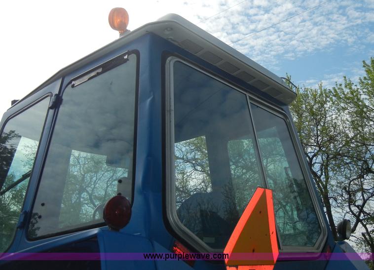 image for item C4472 1978 Ford 6700 tractor