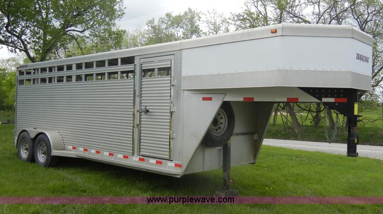 image for item C4476 2002 Travalong 20' gooseneck trailer
