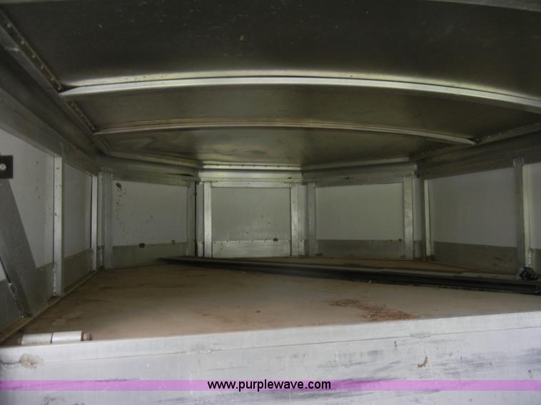 image for item C4476 2002 Travalong 20' gooseneck trailer