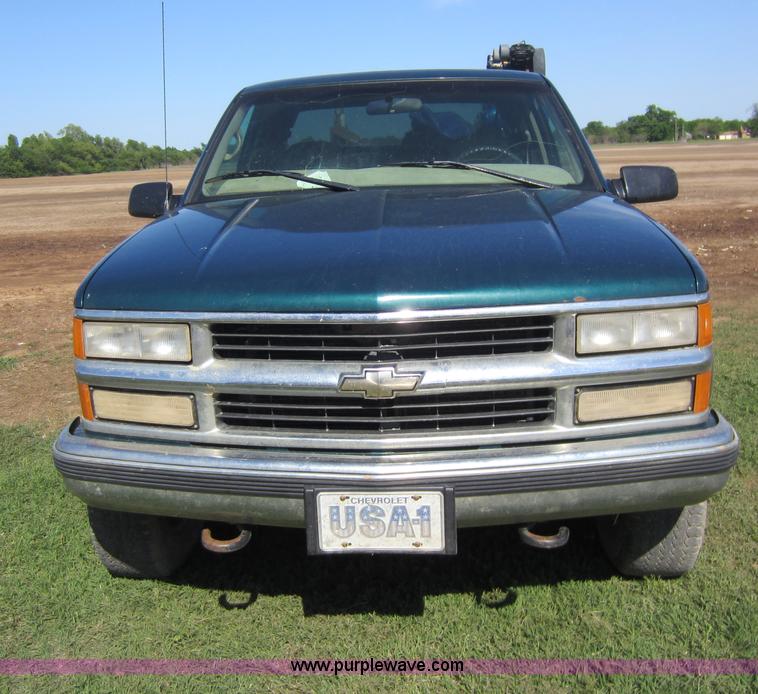 image for item C5453 1997 Chevrolet 2500 utility pickup truck