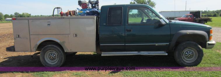 image for item C5453 1997 Chevrolet 2500 utility pickup truck