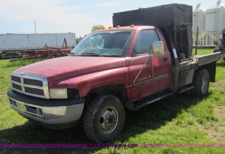 image for item C5454 1998 Dodge Ram 3500 flatbed pickup truck