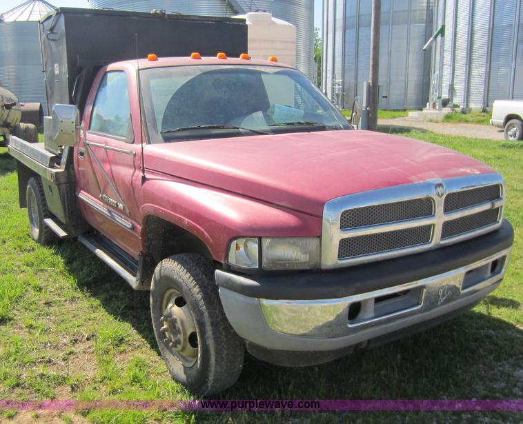image for item C5454 1998 Dodge Ram 3500 flatbed pickup truck