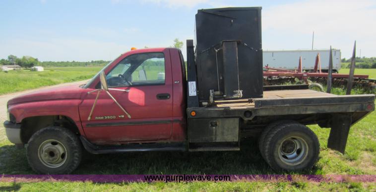 image for item C5454 1998 Dodge Ram 3500 flatbed pickup truck