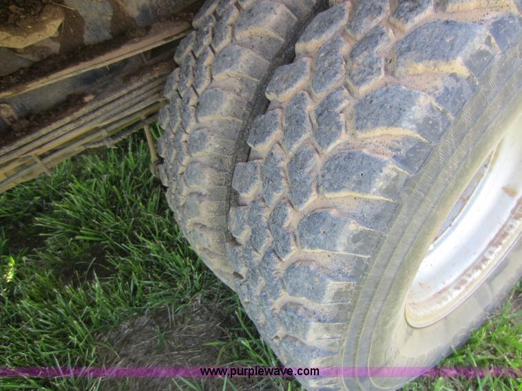 image for item C5454 1998 Dodge Ram 3500 flatbed pickup truck