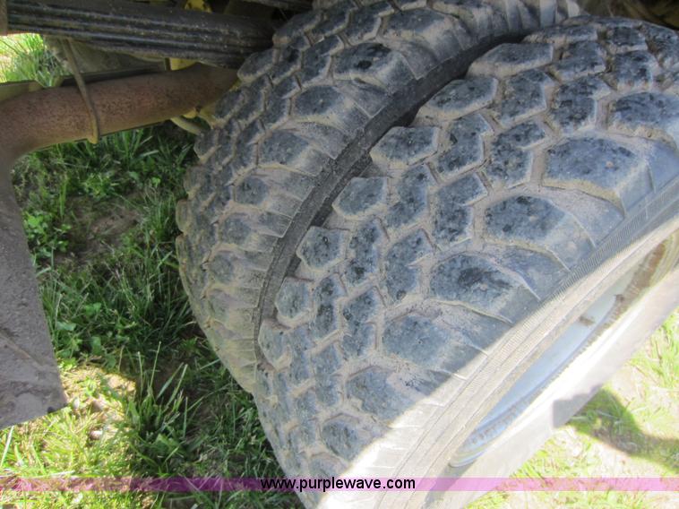 image for item C5454 1998 Dodge Ram 3500 flatbed pickup truck