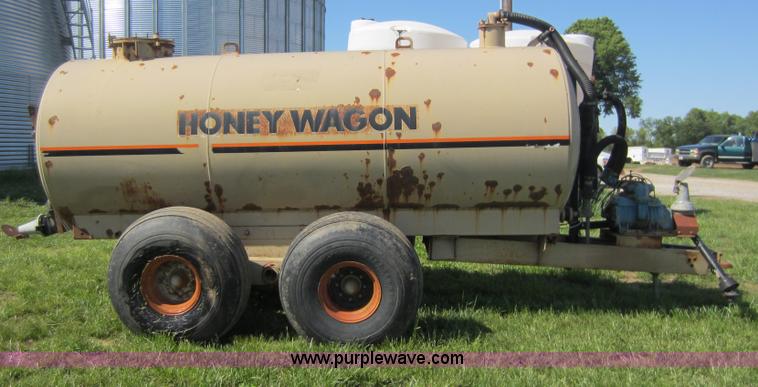 image for item C5455 Clay 2250 gallon Honey Wagon