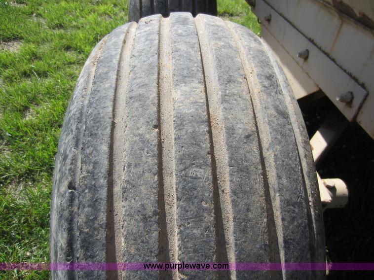 image for item C5455 Clay 2250 gallon Honey Wagon