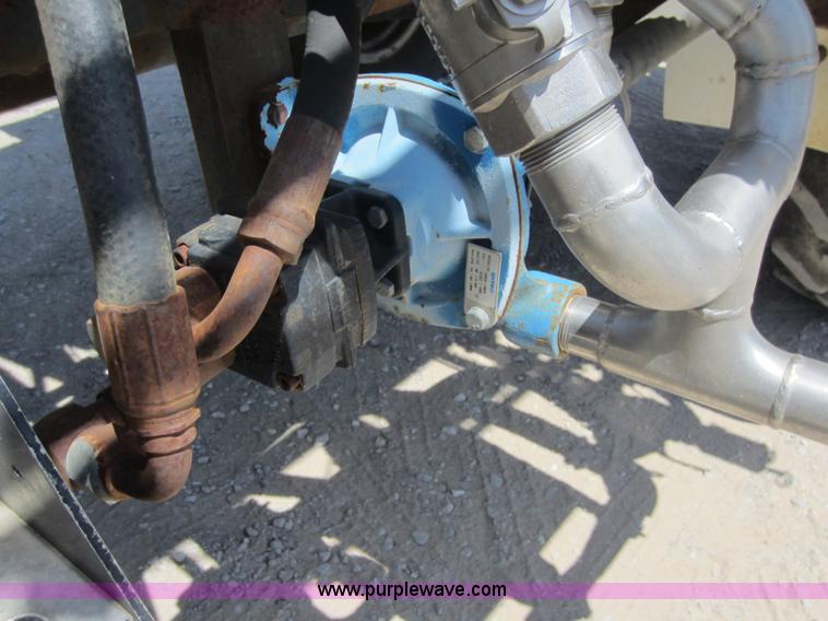 image for item C5458 1992 Ford F450 Super Duty sprayer truck