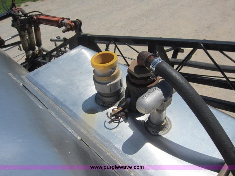 image for item C5458 1992 Ford F450 Super Duty sprayer truck