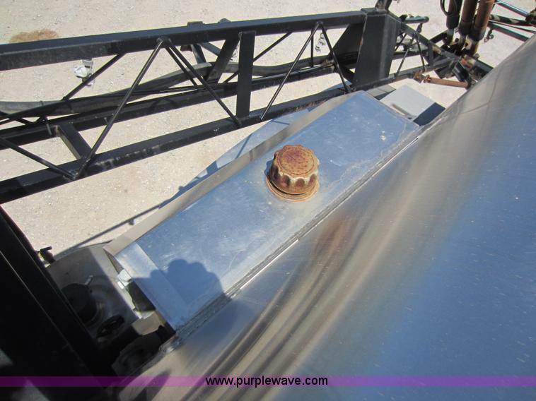 image for item C5458 1992 Ford F450 Super Duty sprayer truck