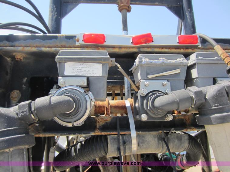 image for item C5458 1992 Ford F450 Super Duty sprayer truck