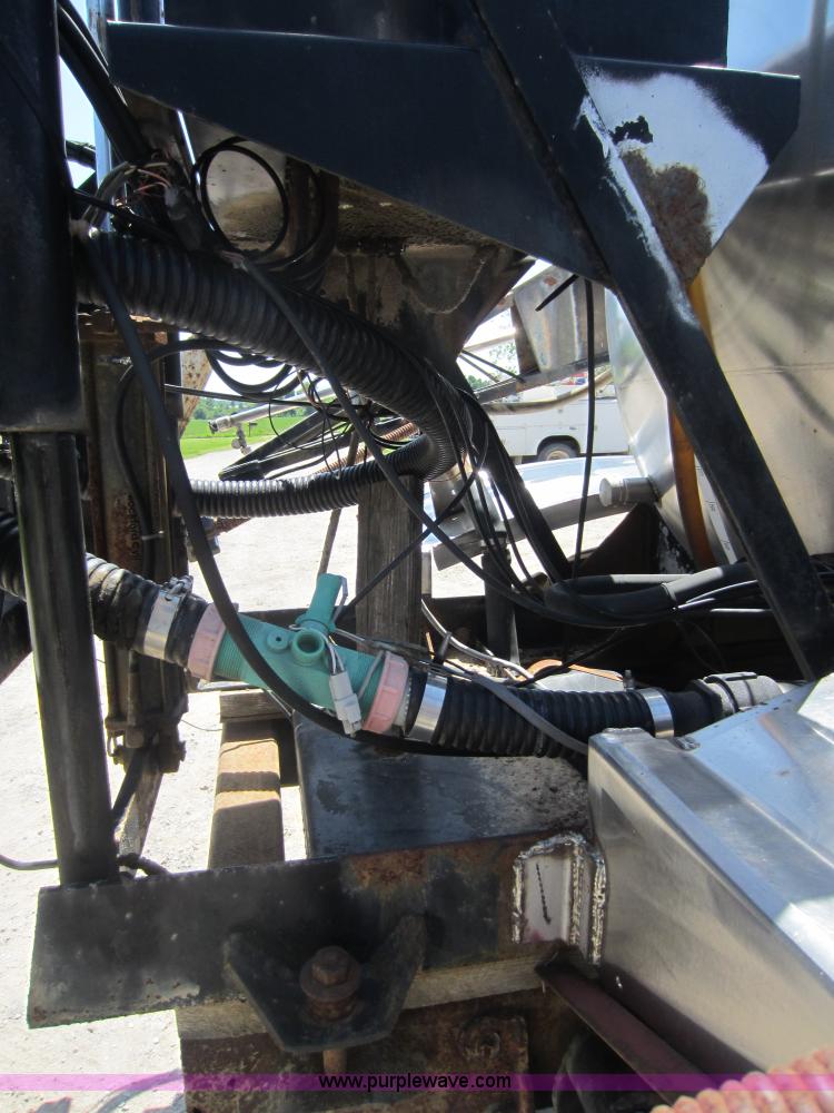 image for item C5458 1992 Ford F450 Super Duty sprayer truck