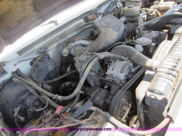 image for item C5458 1992 Ford F450 Super Duty sprayer truck