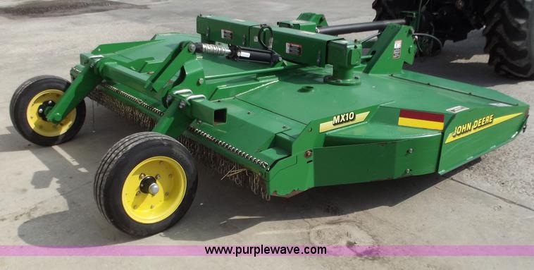 image for item D3702 John Deere MX10 10' rotary mower