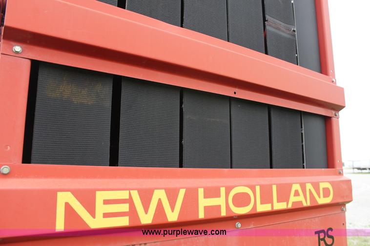 image for item D7798 1994 New Holland 650 round baler