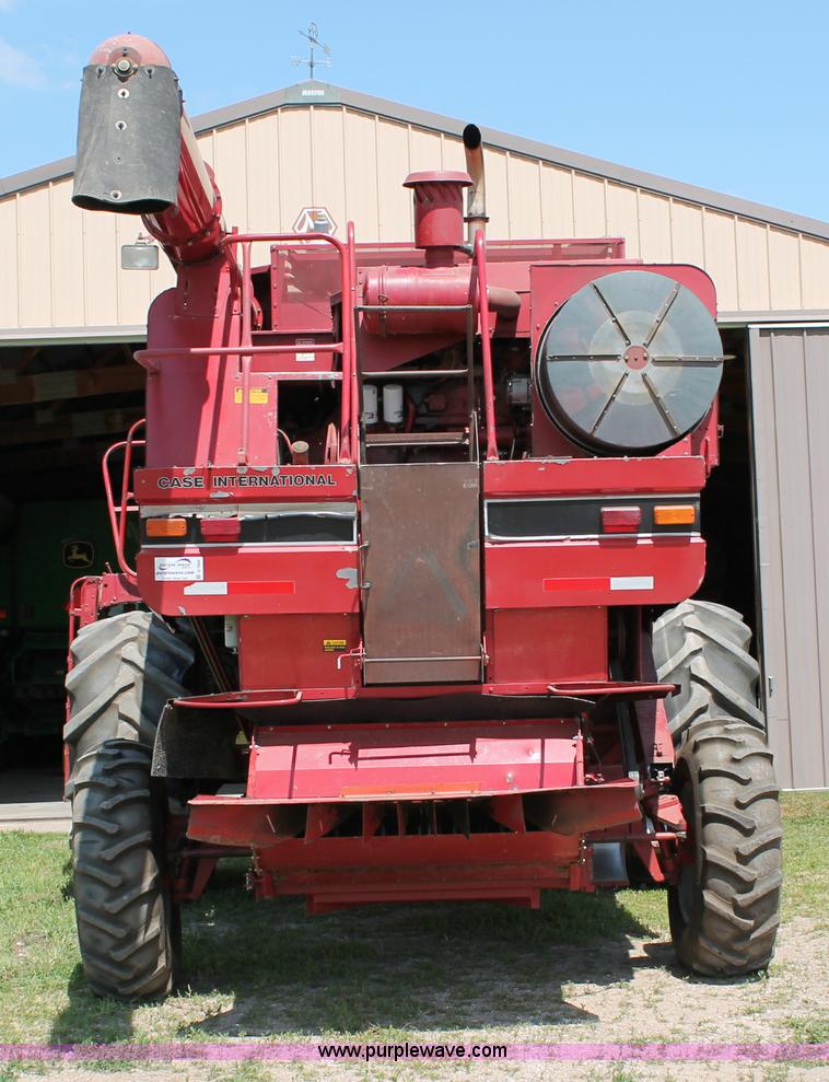 image for item D7869 1987 Case IH 1680 Axial-Flow combine
