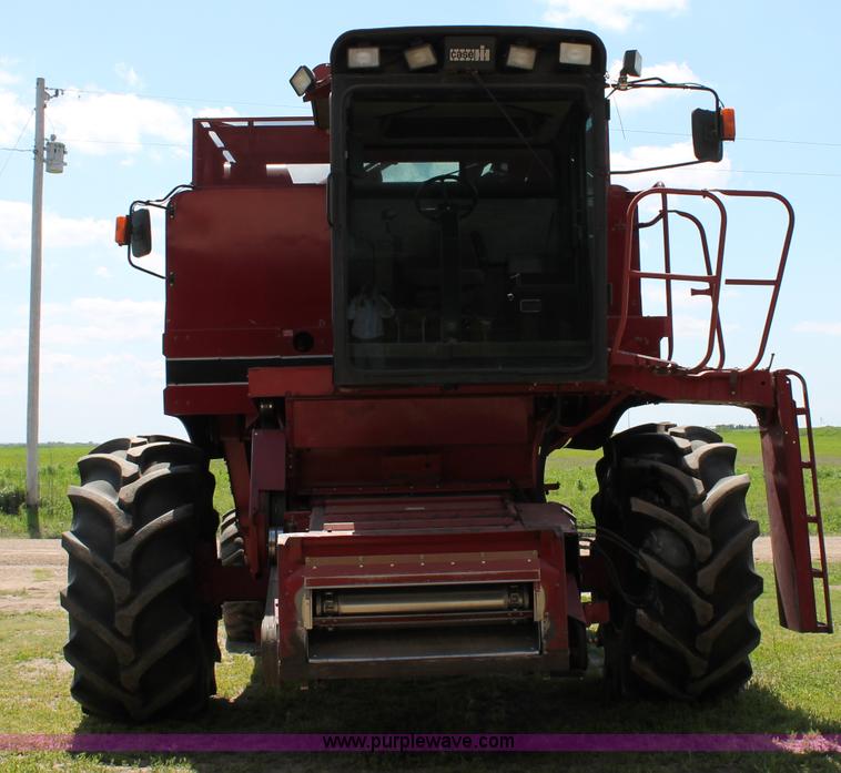 image for item D7869 1987 Case IH 1680 Axial-Flow combine