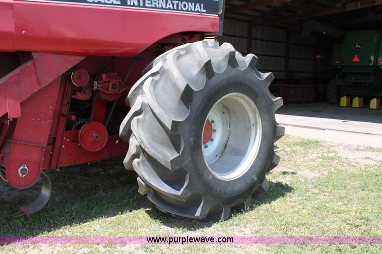 image for item D7869 1987 Case IH 1680 Axial-Flow combine