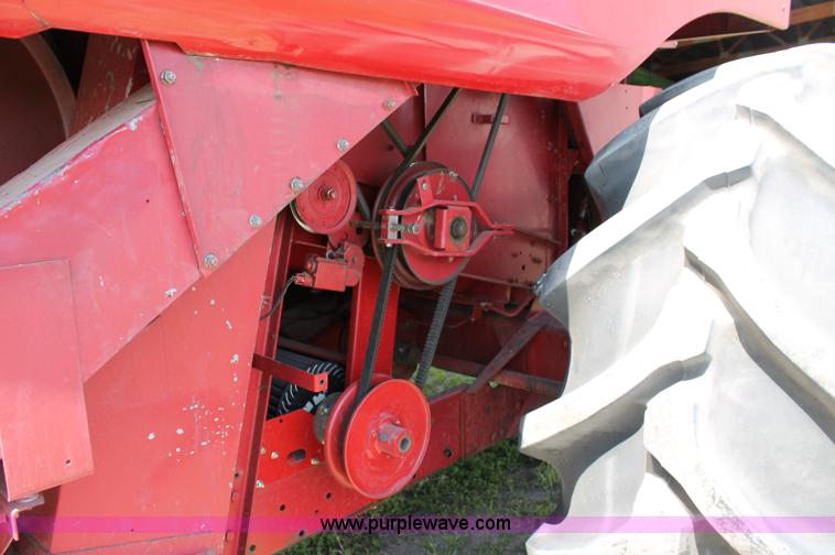 image for item D7869 1987 Case IH 1680 Axial-Flow combine