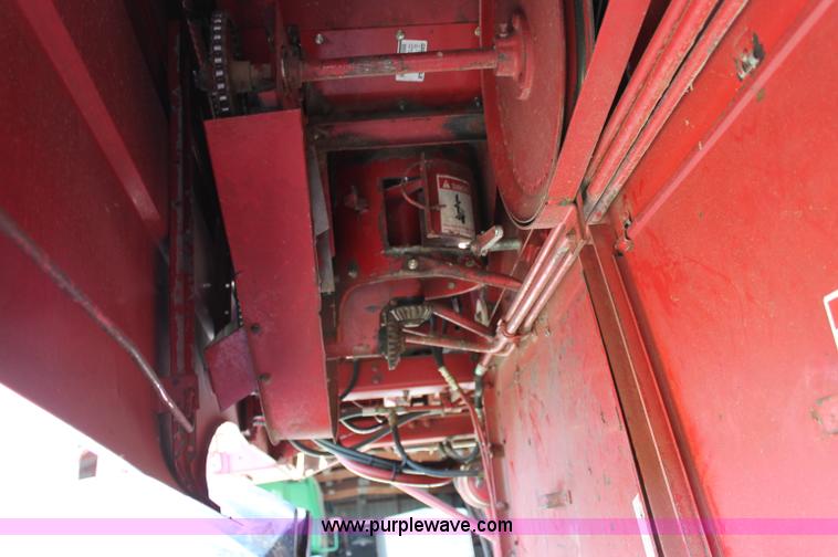 image for item D7869 1987 Case IH 1680 Axial-Flow combine