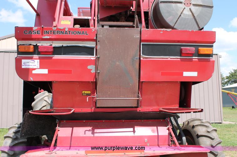 image for item D7869 1987 Case IH 1680 Axial-Flow combine