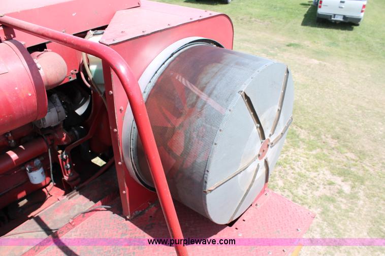 image for item D7869 1987 Case IH 1680 Axial-Flow combine