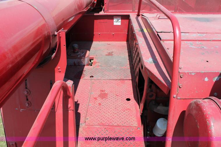 image for item D7869 1987 Case IH 1680 Axial-Flow combine