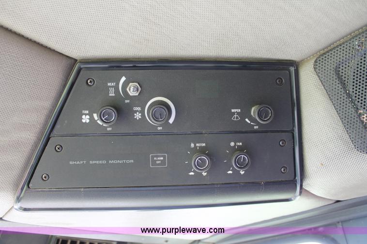 image for item D7869 1987 Case IH 1680 Axial-Flow combine