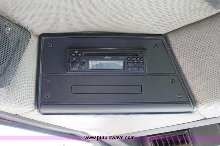 image for item D7869 1987 Case IH 1680 Axial-Flow combine