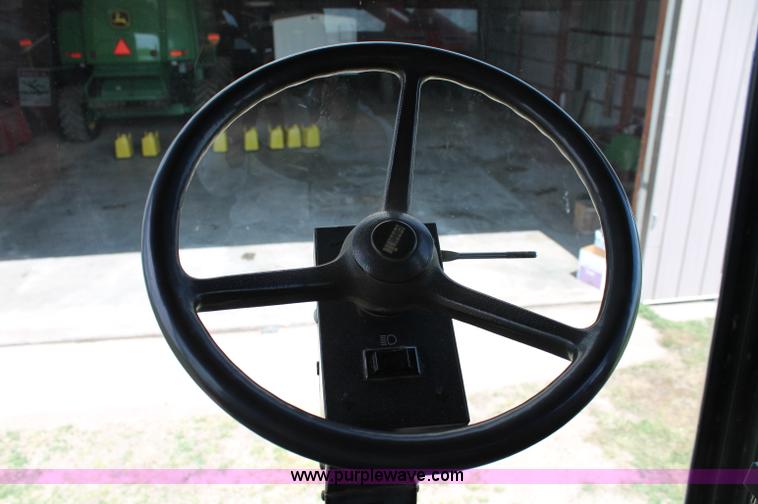 image for item D7869 1987 Case IH 1680 Axial-Flow combine