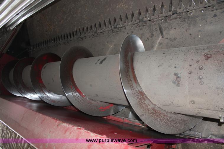 image for item D7870 1987 IH 1010 25' ridged header