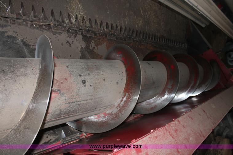 image for item D7870 1987 IH 1010 25' ridged header