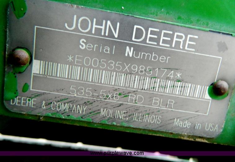 image for item D8895 1995 John Deere 535 round baler
