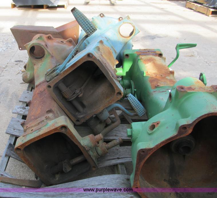 image for item D9442 John Deere tractor components