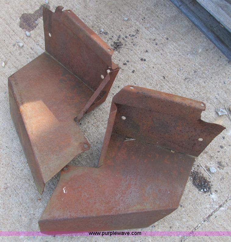 image for item D9442 John Deere tractor components