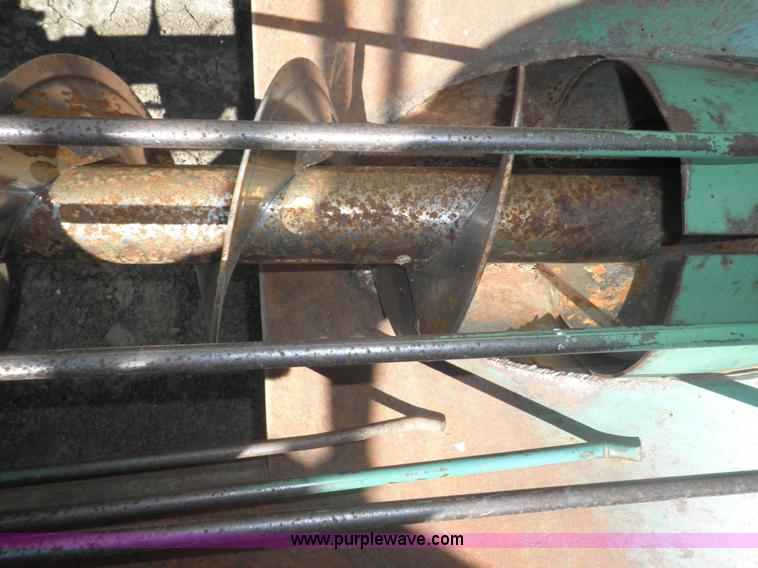 image for item F9155 John Deere 1210A grain cart