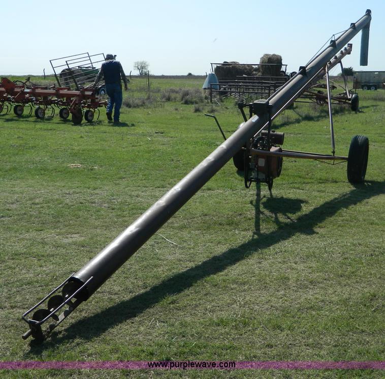 image for item T9789 5.5" x 32' grain auger