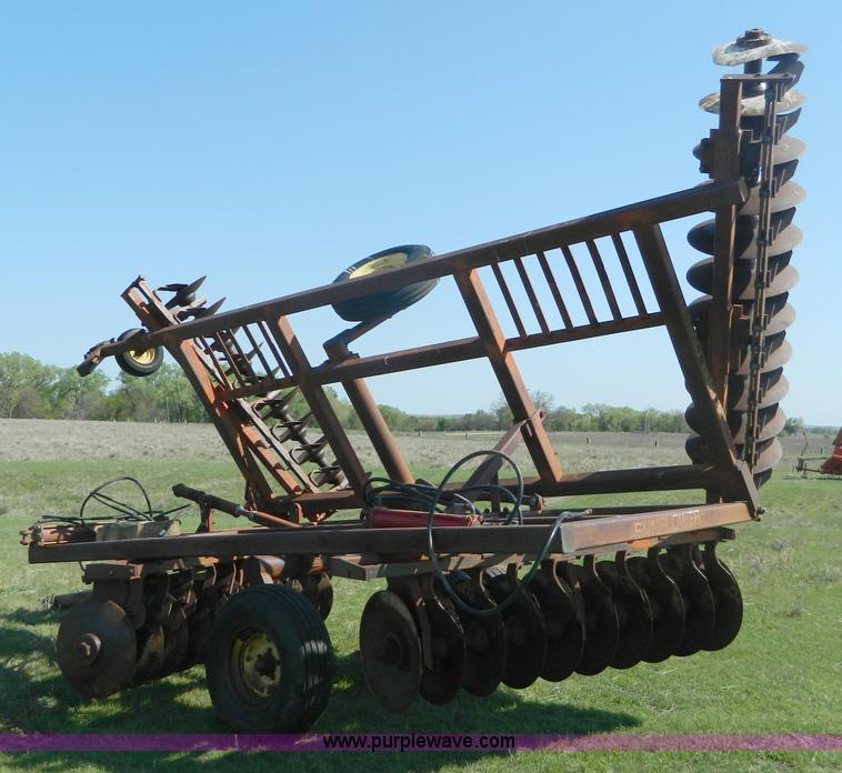 image for item T9793 Sunflower 14' offset disk