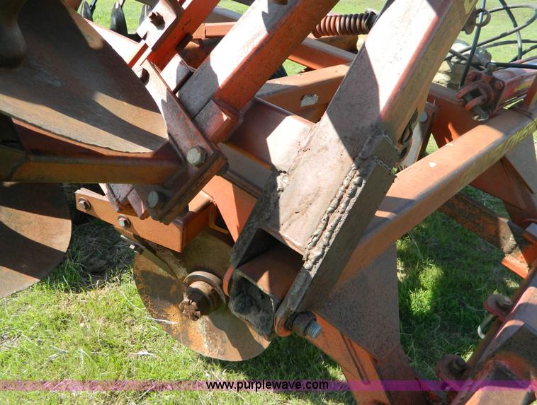 image for item T9793 Sunflower 14' offset disk