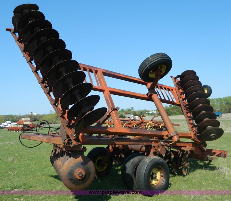 image for item T9793 Sunflower 14' offset disk