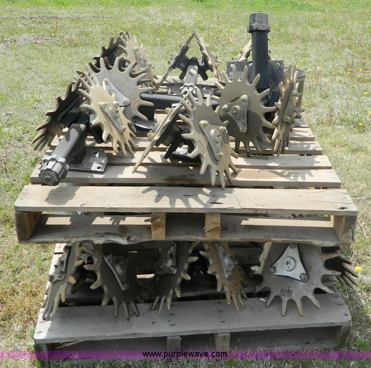 image for item T9814 (16) Dawn shark tooth trash wipers