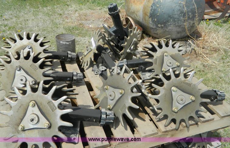 image for item T9814 (16) Dawn shark tooth trash wipers