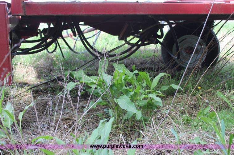 image for item T9825 Hoelscher 1000 bale accumulator