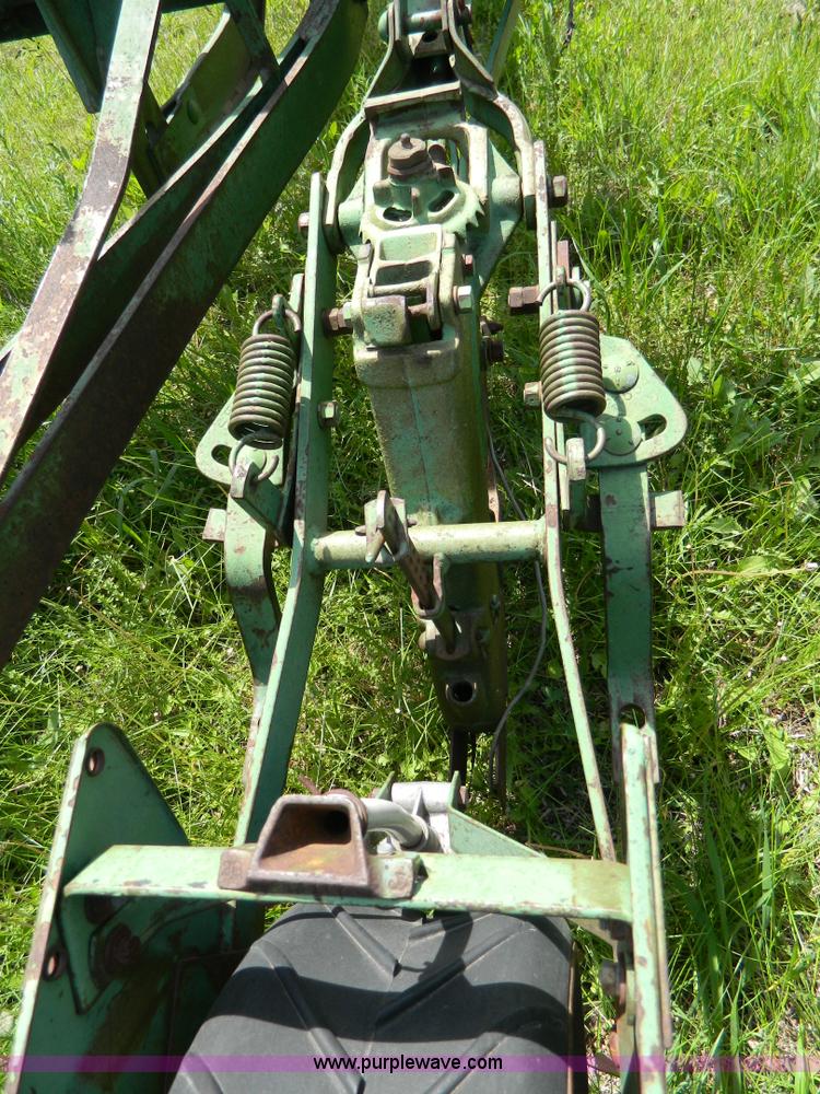 image for item T9837 John Deere P1280 planter