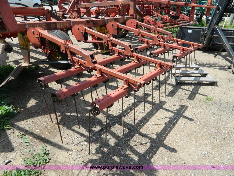 image for item T9839 Sunflower 4-5 sweep plow