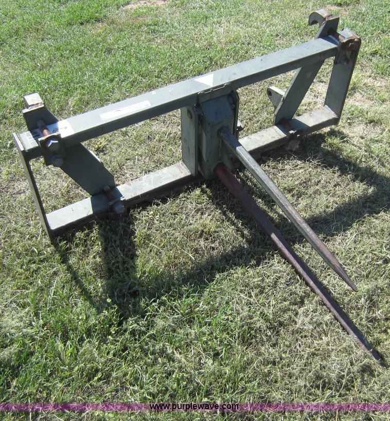 image for item V9046 ALO 820 bale fork