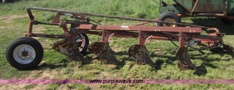 image for item V9052 International 540 four bottom plow